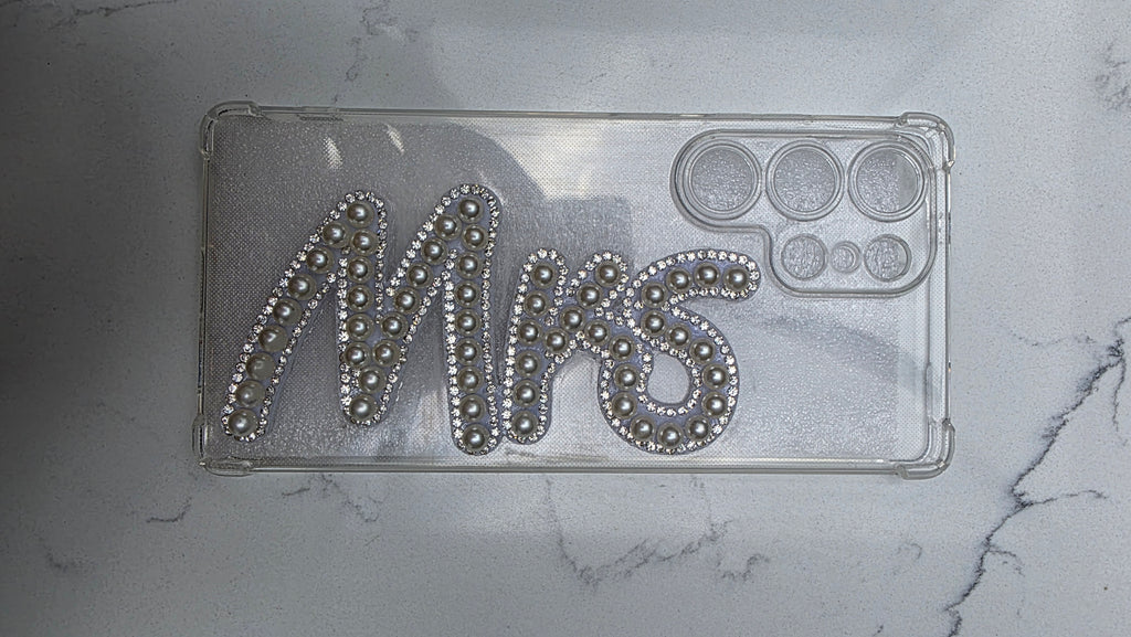 Personalised Mrs Pearl Phone Case – Luxury Bridal Phone Case