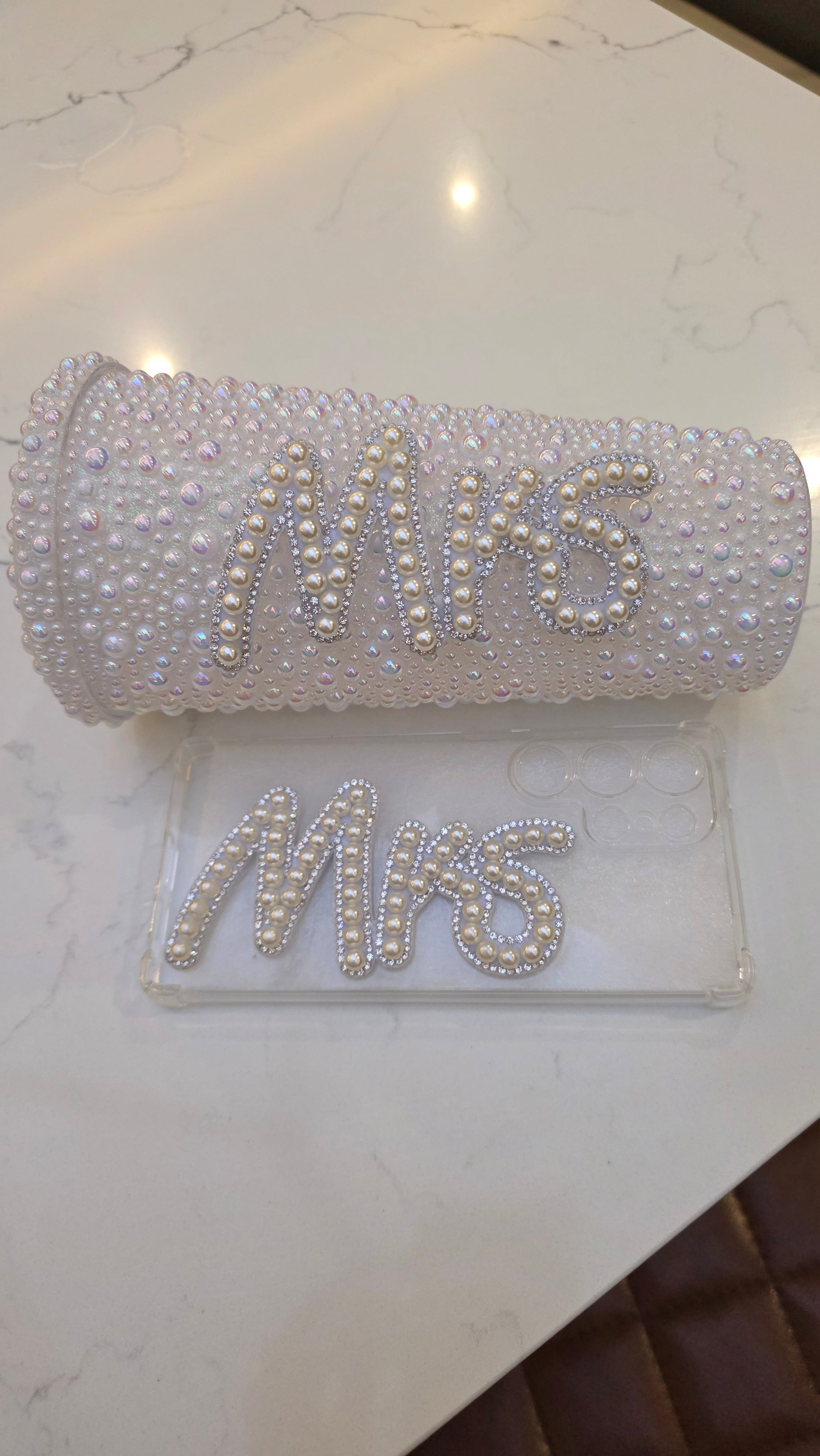 Personalised Mrs Pearl Tumbler & Phone Case Gift Set – Luxury Bridal Bundle